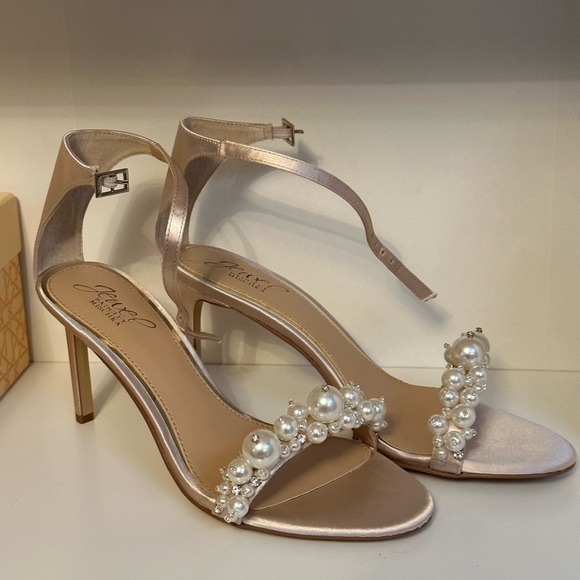 Badgley Mischka Heel - Picture 2 of 8